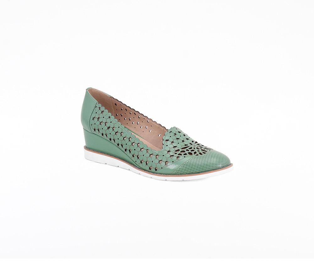Women's Spring Genuine Leather Round Toe Casual Pumps